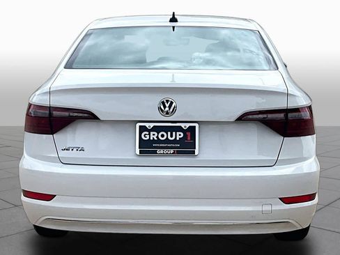 Used 2021 Volkswagen Jetta R-Line FWD image 5