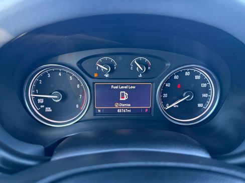 Used 2020 Buick Enclave Essence image 30