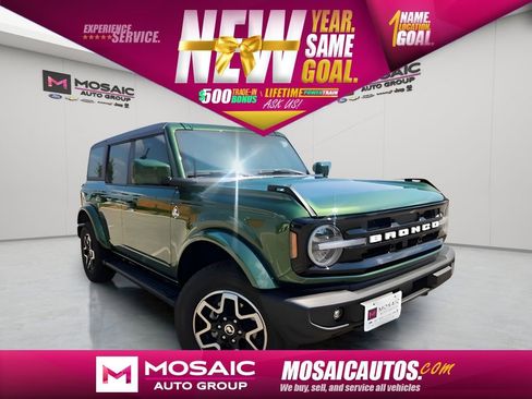 Used 2023 Ford Bronco Outer Banks image 1