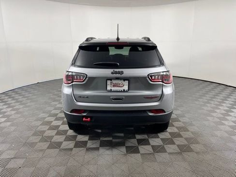 Used 2024 Jeep Compass Trailhawk image 6