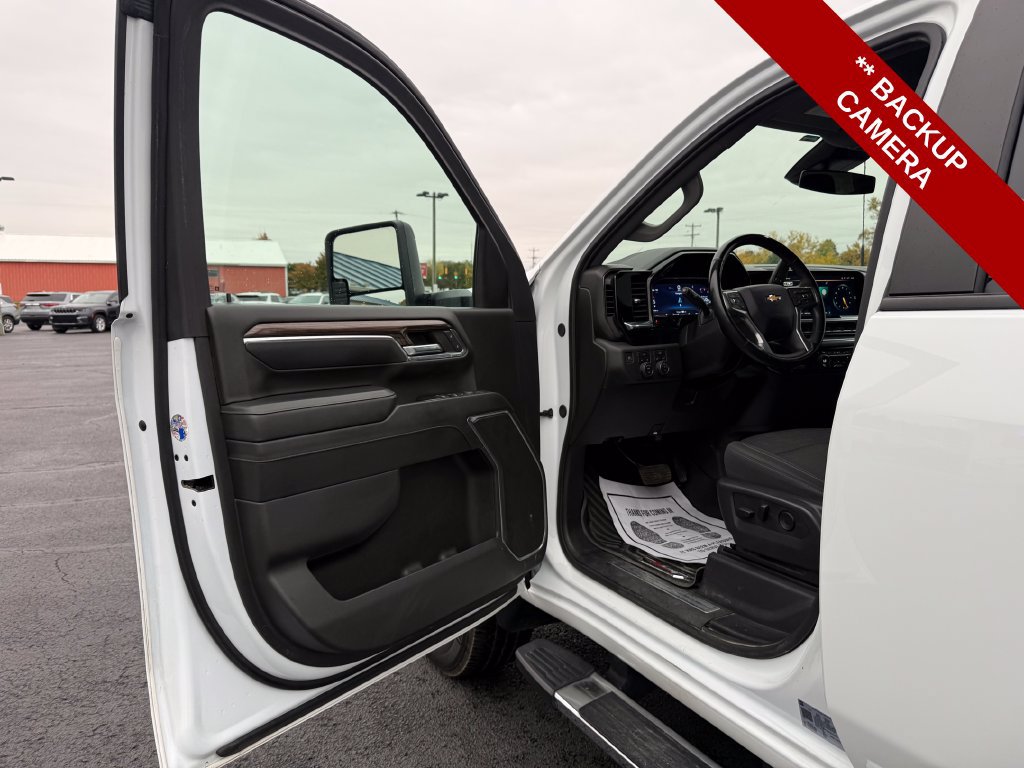 Used 2024 Chevrolet Silverado 2500 LT AWD/4WD image 12