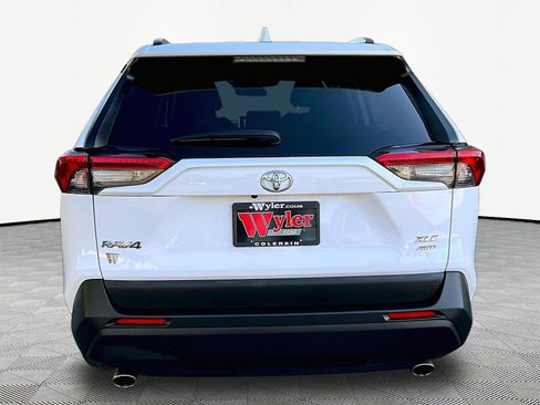 Used 2025 Toyota RAV4 XLE AWD/4WD image 5