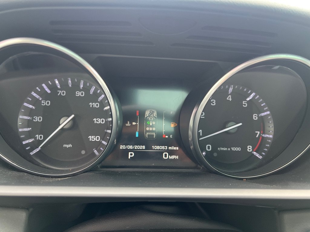 Used 2015 Land Rover Range Rover Sport SE AWD/4WD image 24