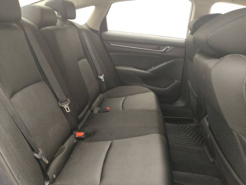 Used 2019 Honda Accord EX image 19