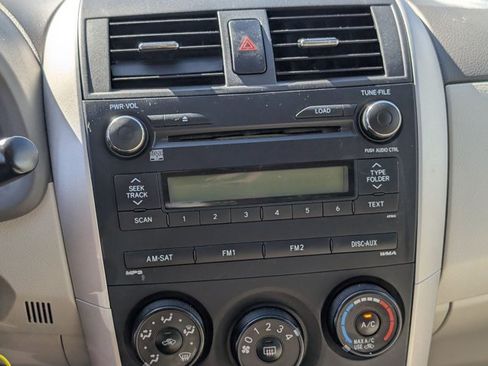 Used 2010 Toyota Corolla LE FWD image 13