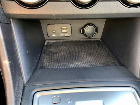 Used 2022 Subaru Crosstrek 2.0i Premium image 32