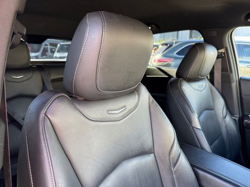 Used 2023 Cadillac XT4 Premium Luxury image 17