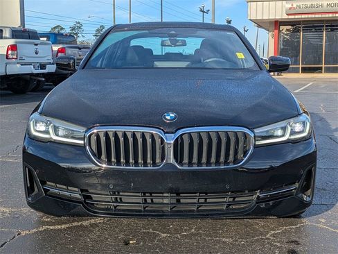 Used 2021 BMW 530i w/ M Sport Package image 9