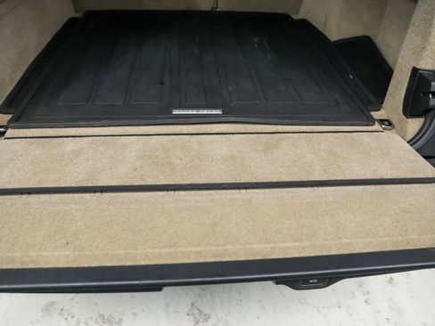 Used 2016 Land Rover Range Rover HSE image 14