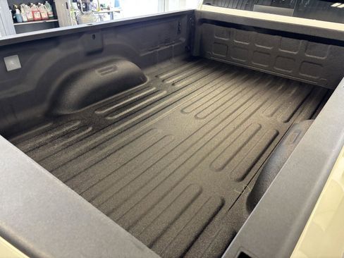 Used 2024 RAM 2500 Tradesman w/ Chrome Appearance Group image 29