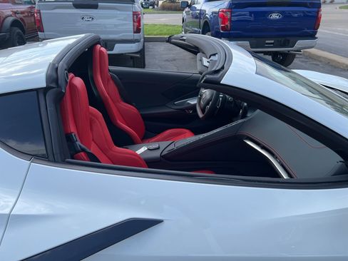 Used 2023 Chevrolet Corvette Stingray Coupe w/ Z51 Performance Package image 32