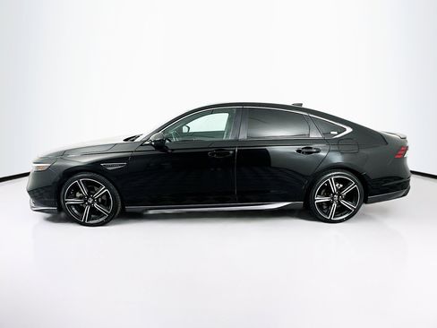 Used 2023 Honda Accord Sport image 4