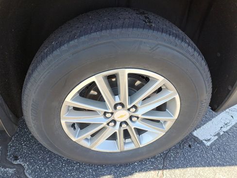 Certified 2022 Chevrolet Traverse LT image 19