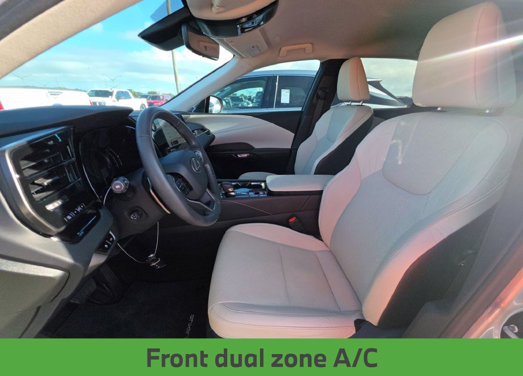 Used 2024 Lexus RX 350 FWD w/ Technology Package image 9