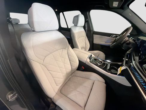 New 2026 BMW X5 xDrive50e w/ M Sport Package image 15