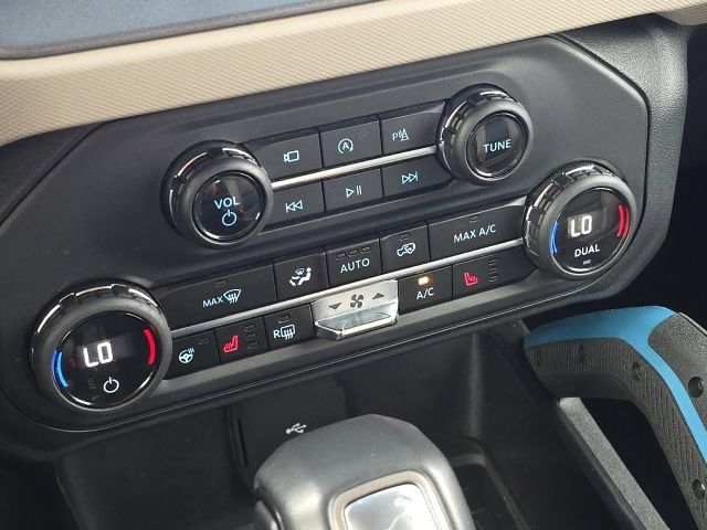 Used 2024 Ford Bronco Wildtrak AWD/4WD image 32
