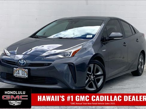 Used 2019 Toyota Prius Limited FWD image 1