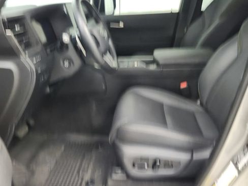 Used 2024 Lexus GX 550 AWD/4WD image 24