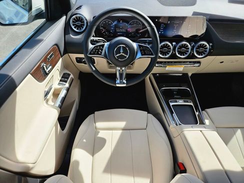 New 2026 Mercedes-Benz GLA 250 4MATIC image 13