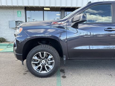 Used 2022 Chevrolet Silverado 1500 RST image 4