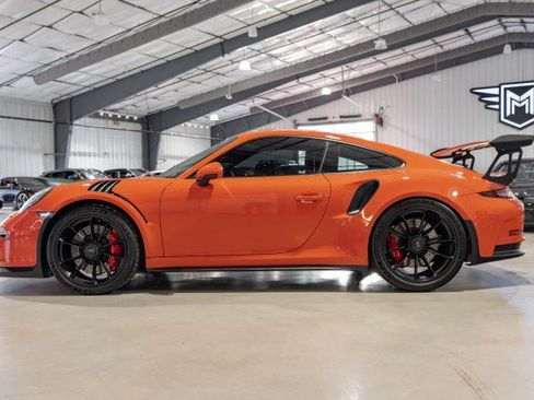 Used 2016 Porsche 911 GT3 RS image 3