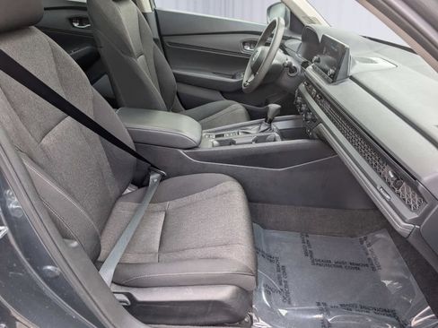 Certified 2024 Honda Accord EX image 8