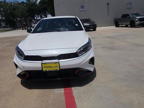 Used 2023 Kia Forte GT-Line w/ GT-Line Technology Package FWD image 3