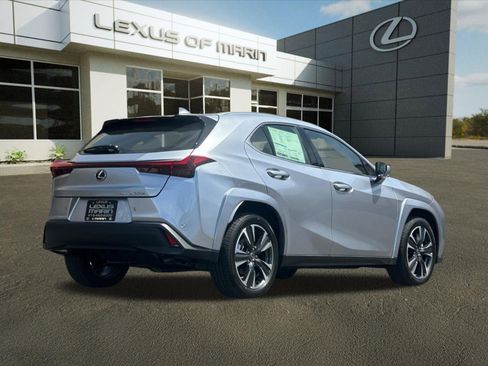 New 2026 Lexus UX 300h AWD image 9