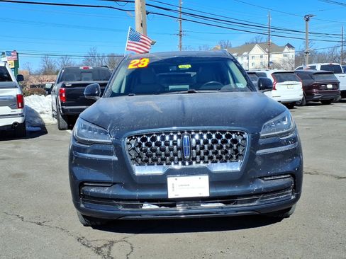 Used 2023 Lincoln Aviator Grand Touring w/ Elements Package Plus image 2