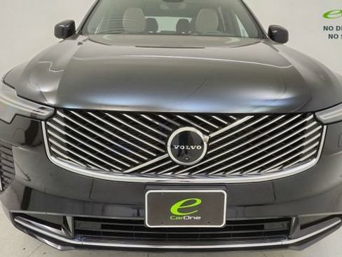 Used 2026 Volvo XC90 B5 Plus w/ Protection Package AWD/4WD image 20