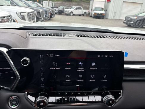 New 2026 GMC Canyon Elevation w/ Convenience Package AWD/4WD image 11