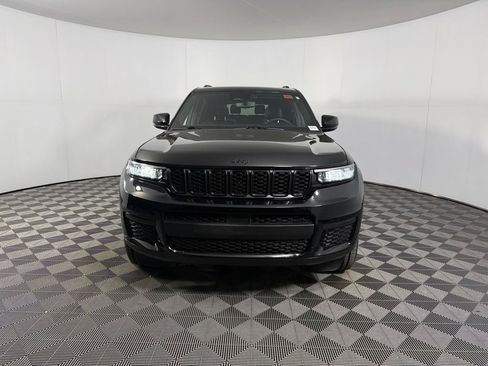 Certified 2023 Jeep Grand Cherokee L Laredo AWD/4WD image 10