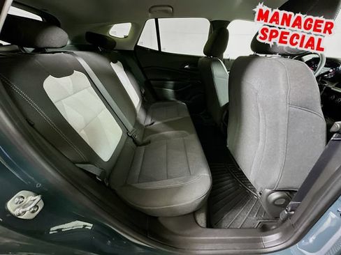 Used 2025 Chevrolet Trax LS w/ LS Convenience Package FWD image 24