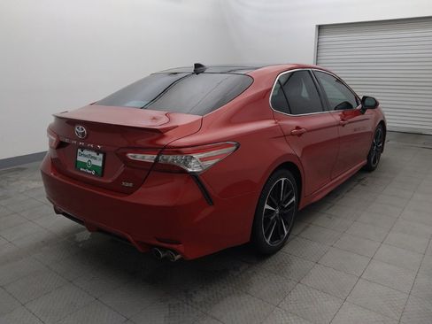 Used 2019 Toyota Camry XSE FWD image 9