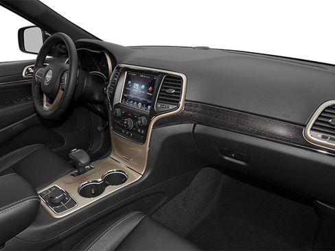 Used 2014 Jeep Grand Cherokee Laredo w/ Quick Order Package 23E AWD/4WD image 18