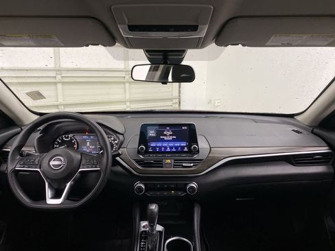 Used 2023 Nissan Altima 2.5 SV image 13