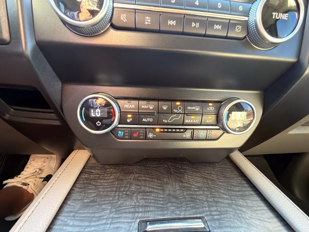 Used 2021 Ford Expedition Limited RWD image 25