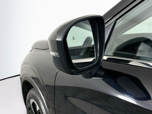 Used 2024 Mitsubishi Outlander SE image 16