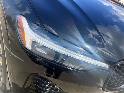 Certified 2024 Volvo XC60 B5 Ultimate w/ Protection Package Premier AWD/4WD image 38