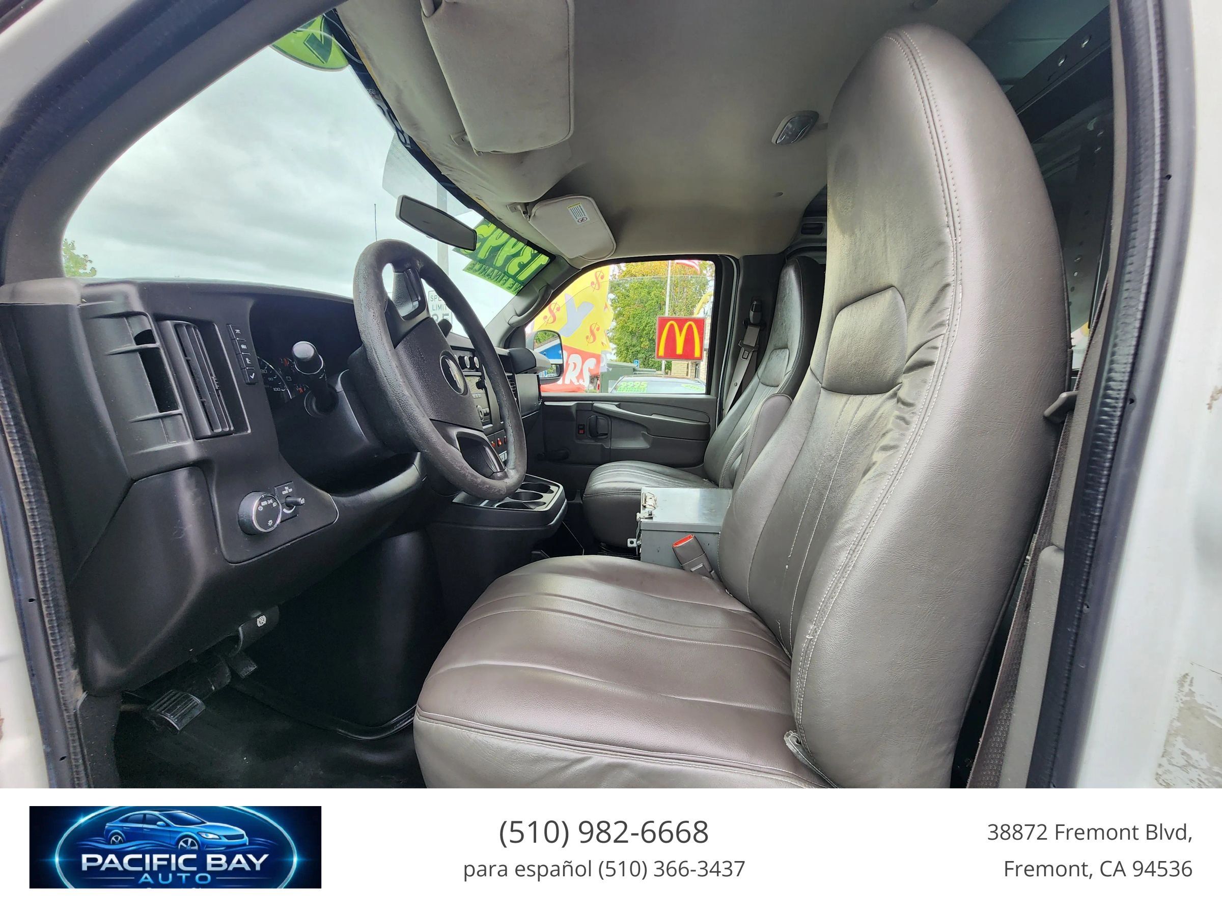 Used 2012 Chevrolet Express 2500 RWD image 13
