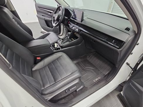 Used 2024 Honda CR-V EX-L image 37