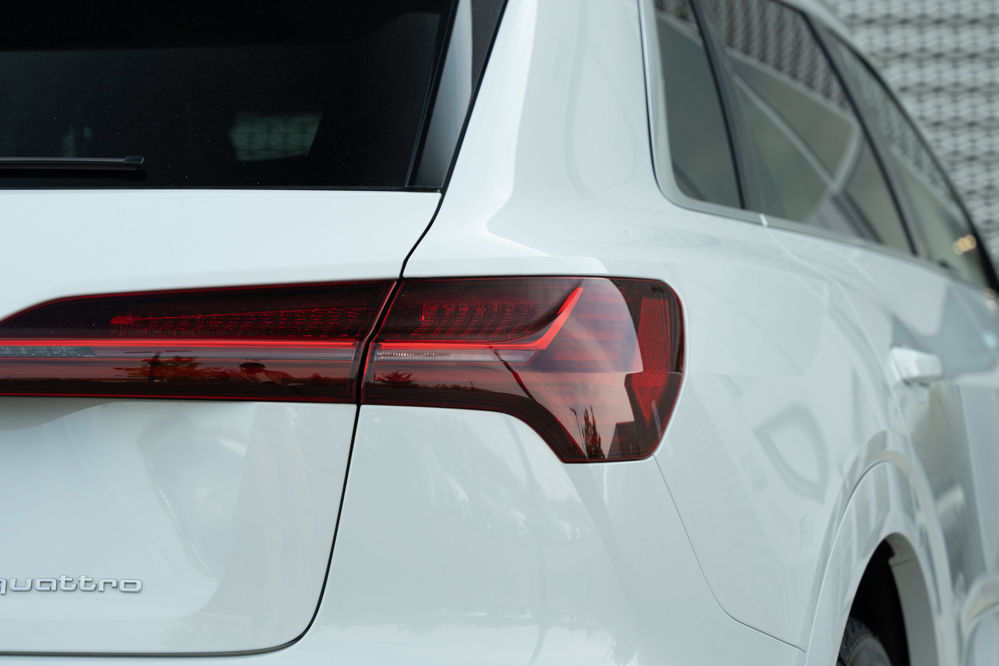 Certified 2023 Audi e-tron Premium Plus w/ Premium Plus Package AWD/4WD image 31