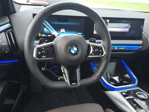 Used 2025 BMW X3 xDrive30i AWD/4WD image 4