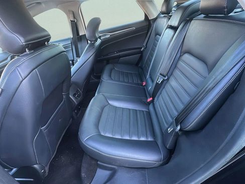 Used 2018 Ford Fusion Energi SE FWD image 18