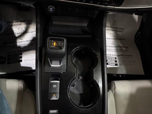 Used 2021 Nissan Rogue SV w/ Premium Package FWD image 23