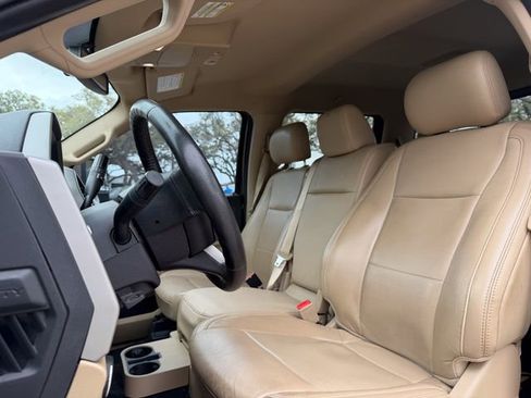 Used 2019 Ford F250 Lariat image 8