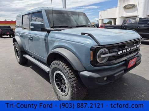 Used 2023 Ford Bronco Outer Banks w/ Sasquatch Package AWD/4WD image 1