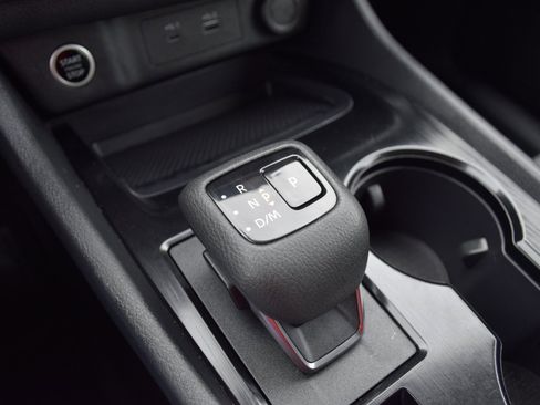 Used 2023 Nissan Rogue SV image 15