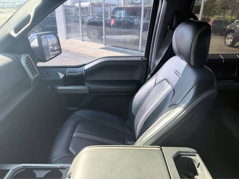 Used 2018 Ford F150 Platinum w/ Equipment Group 701A Luxury image 33