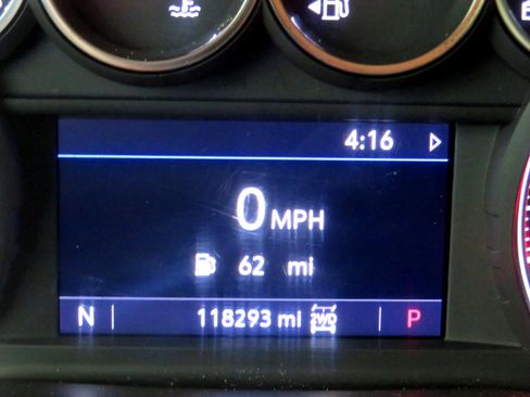 Used 2019 Chevrolet Silverado 1500 LT w/ Z71 Off-Road Package image 31